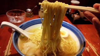 ストレート麺.jpg
