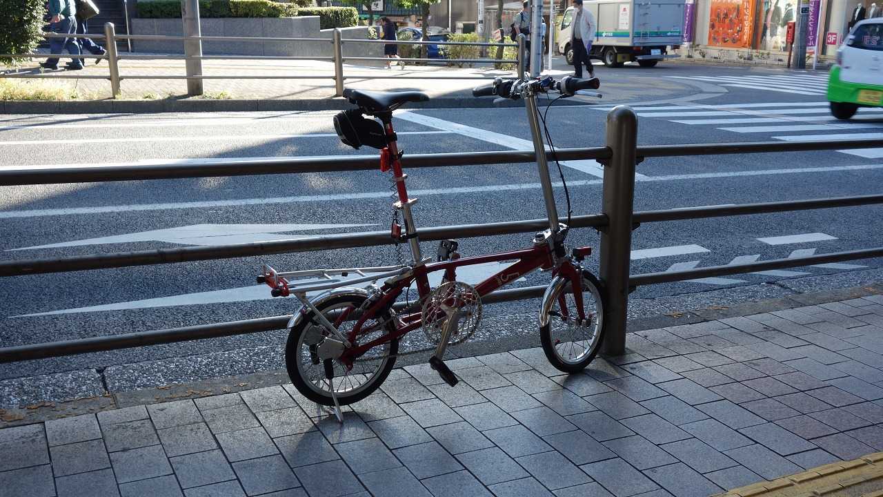 街乗り仕様としてシートポスト＆ライト交換とリング錠の追加