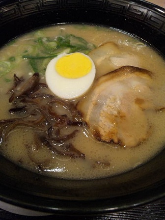 とんこつラーメン