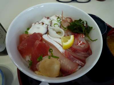 130721_三原海鮮丼1.jpg