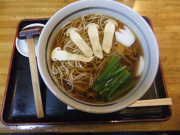 千住２丁目・柏屋の松茸そば１