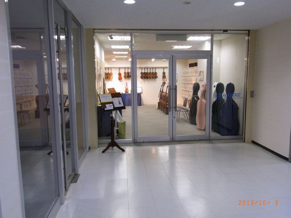 １０／３楽器店入口.jpg