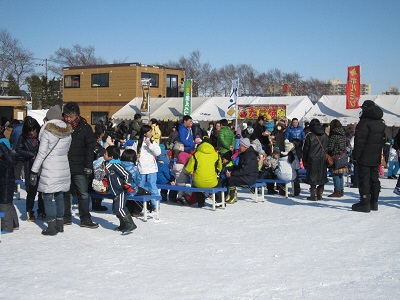 2.会場（ベンチ）(1).JPG