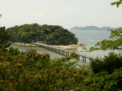 三河湾に浮かぶ竹島