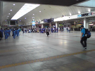 川崎駅コンコース2012年６月