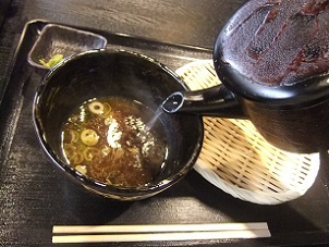 竹の塚１丁目・そば処直千のそば湯