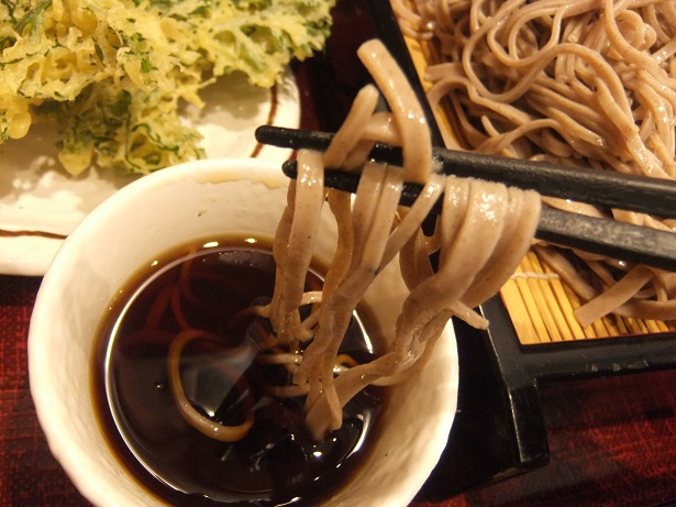 乱切りそばあずみ池袋東口店の春菊天せいろ３