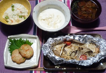 2014.04.11鮭の味噌マヨ＆豆乳豆腐＆さつま揚け?＆桜えひ?入り豆こ?飯8.jpg