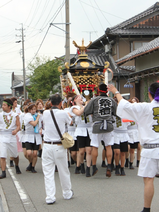 おんなみこし　２０１１.jpg