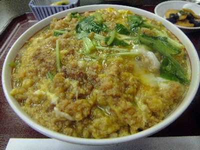 末げん　親子丼