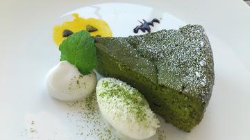 抹茶ショコラケーキ