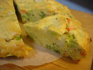 2012 12.8 cake-sale 003.jpg