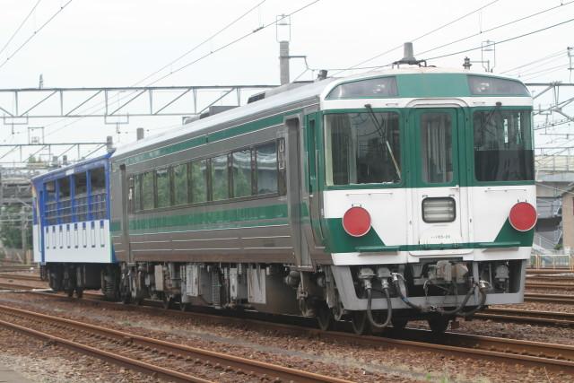 EF510牽引 アンパンマン列車 到着3