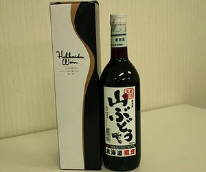 20110116山ぶどうワインMHアムレンシス.jpg