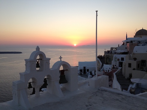 Oia sunset.jpg