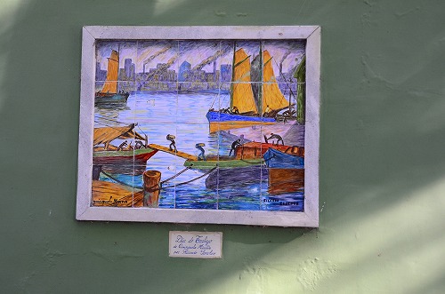 キンクェラ・マルティンの絵を模写したタイル絵