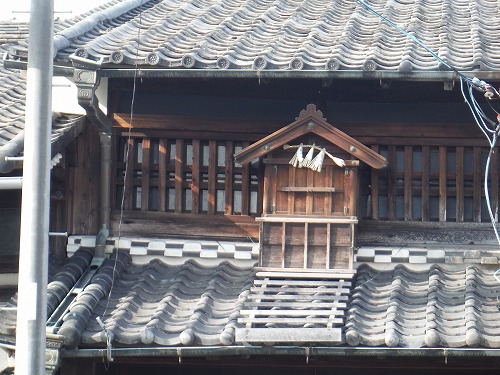 屋根神様