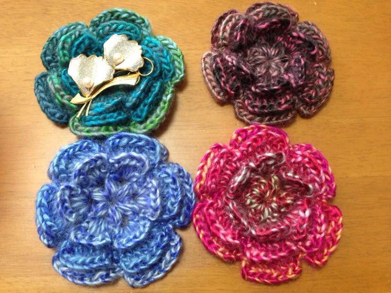 毛糸のお花は色々使える | みみずくずくし - 楽天ブログ
