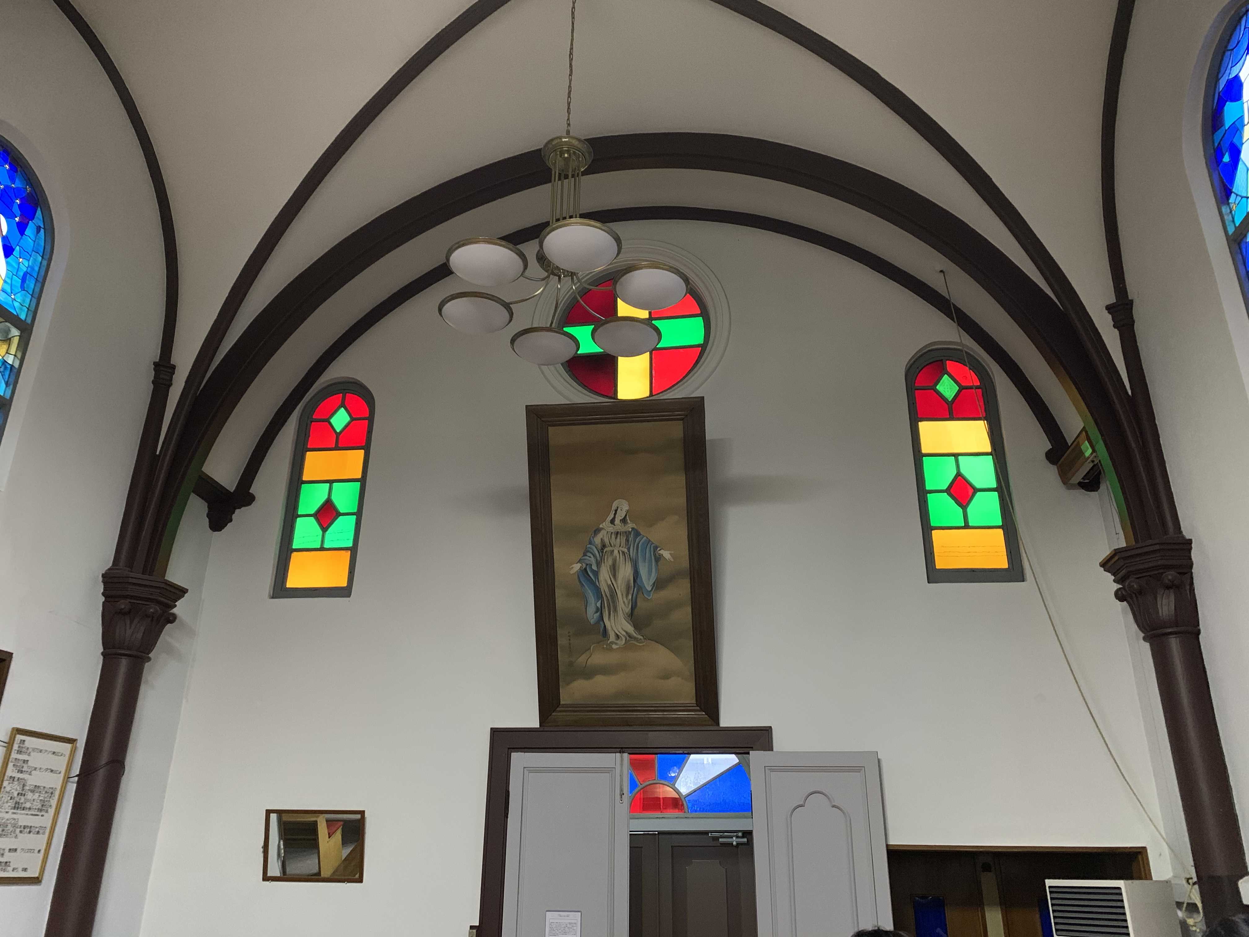 ステンドグラス　⛪️教会 青森県弘前市・『カトリック弘前教会』のステンドグラス | ステンド