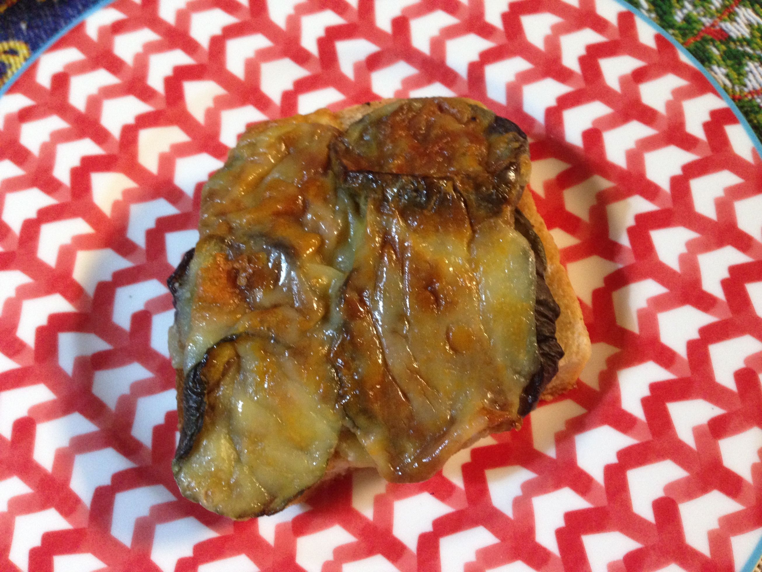 田町駅パン屋ブーランジェリーアラドゥマンド　秋ナスのメランザーネ