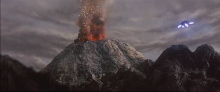 カ?メラ対シ?ャイカ?ーweb火山.jpg