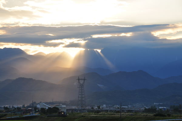 月と金星と剱岳