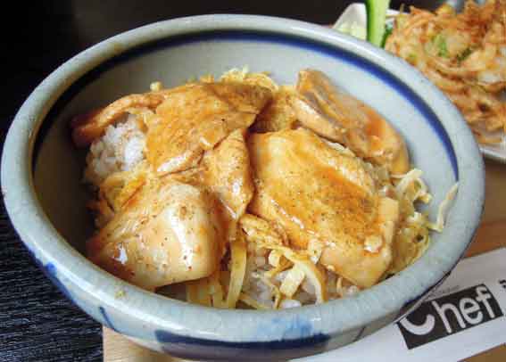 シェフの「鶏の照り焼き丼」-2♪