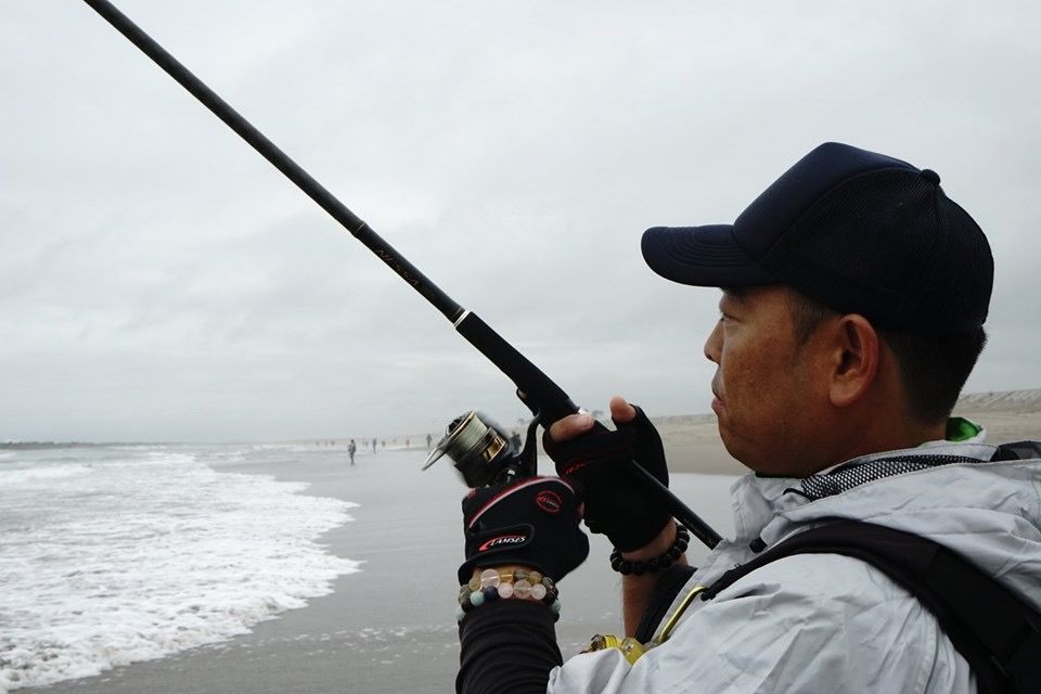 釣り ルアー サーフ 遠浅サーフのヒラメは4タイプのルアーでOK！ 高橋慶朗直伝