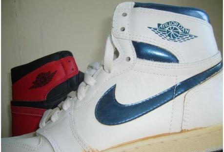 Air Jordan 1 OG White Metallic Blue