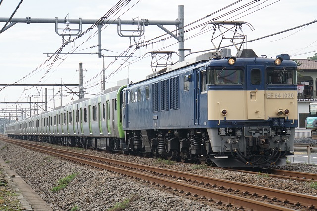 EF64 1030牽引 山手線 E235系トウ08編成 配給 & EF64 37送り込み2
