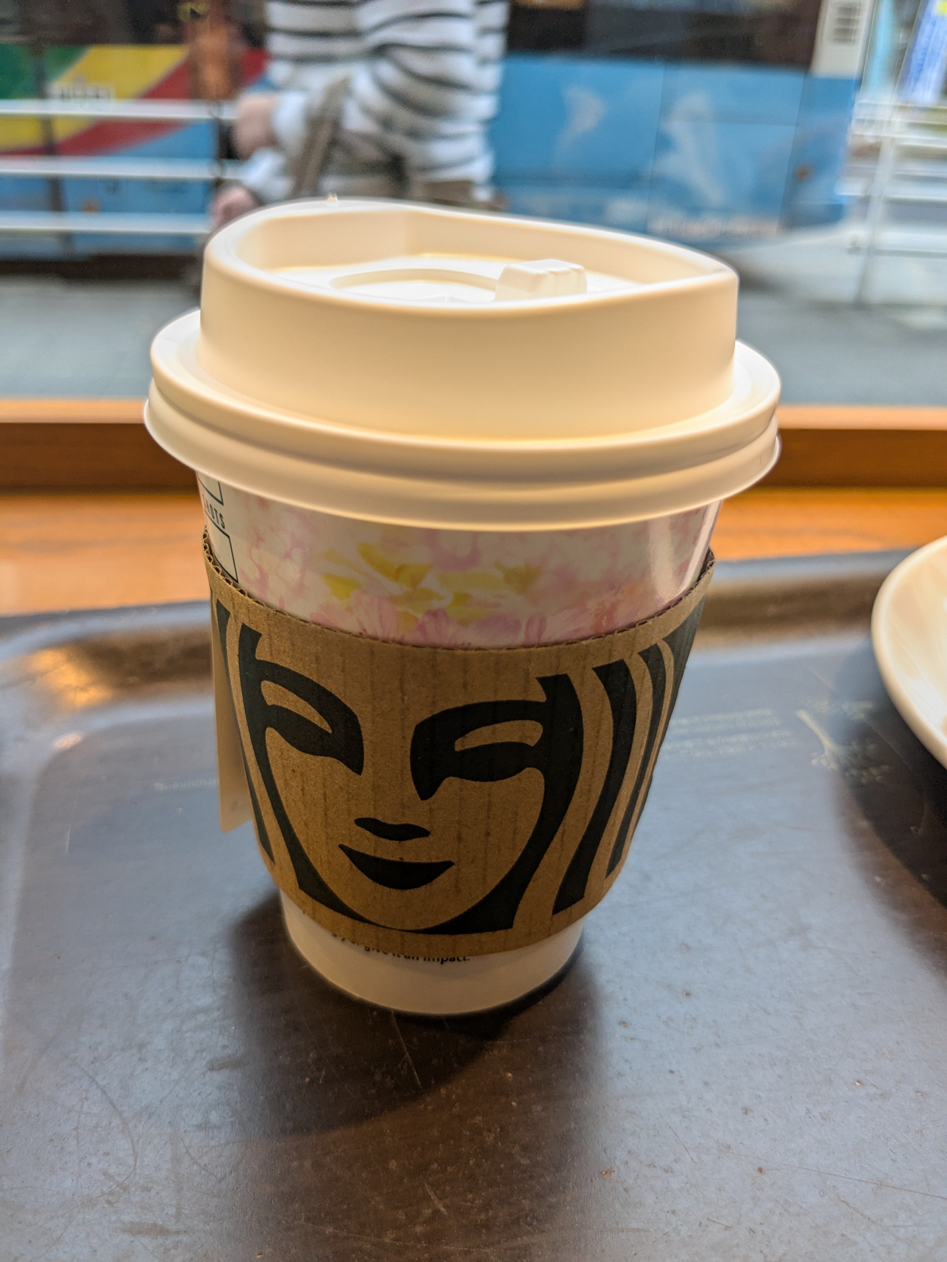JR津田沼駅カフェ　スターバックスコーヒー 津田沼ビート店　アールグレイティーラテ