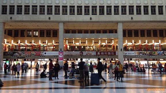 2015-01-03 台北駅内２