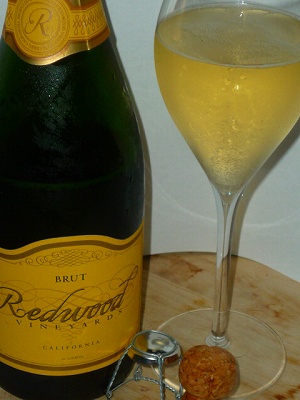 Redwood Sparkling Brut NV glass.jpg