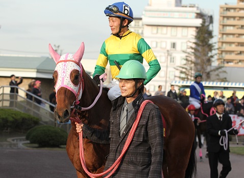 2012トウホクビジンクイーン賞.jpg
