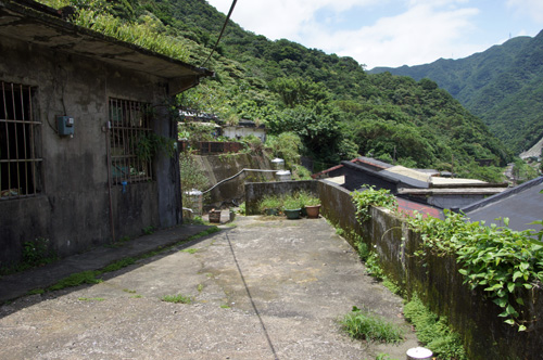 廃屋っぽいけど・・・