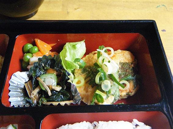 アメリカンステーションの「豆腐とツナのシソ巻きおやき」♪