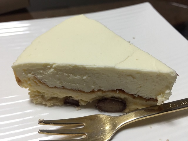 黒豆ダブルチーズケーキ(試作)カット.jpg