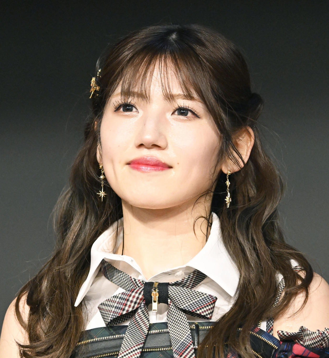 村山彩 