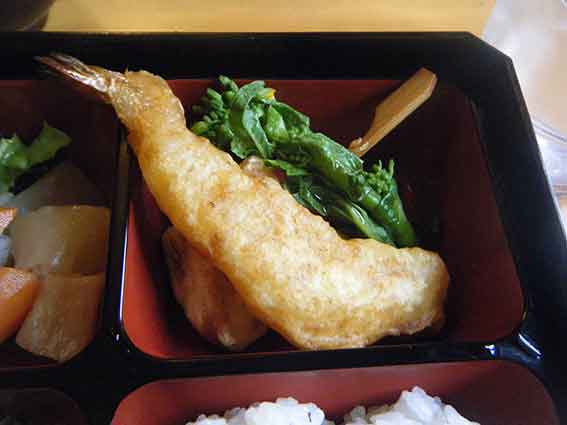 アメリカンステーションの「エビと竹輪の天ぷら」♪