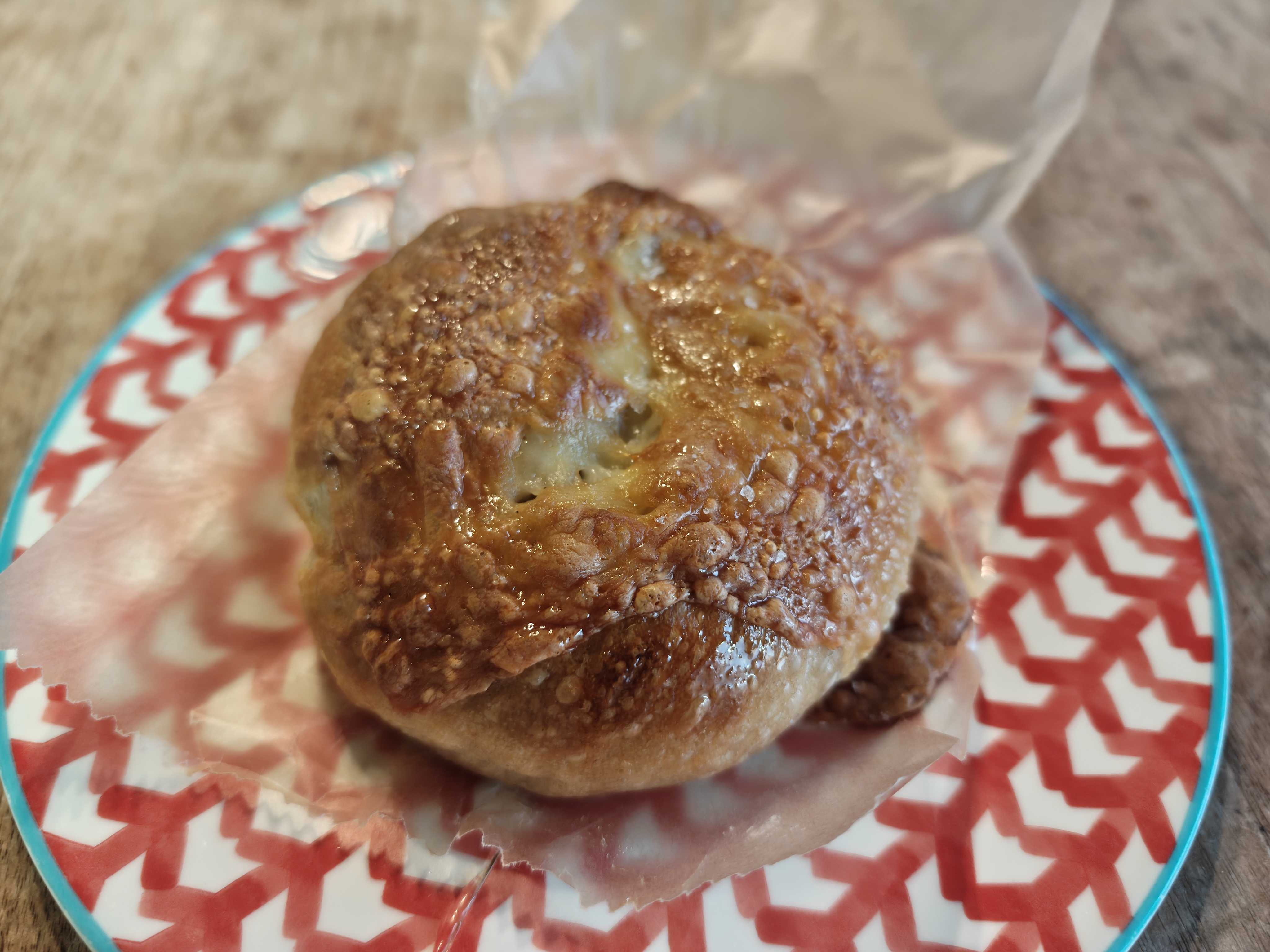 新馬場駅　bob bagel　メープルチェダーチーズ Maple Chedder