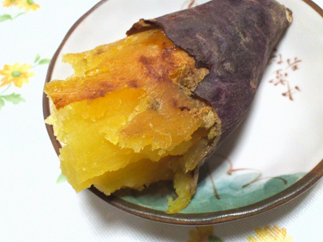 雨の日の焼き芋 (640x480).jpg