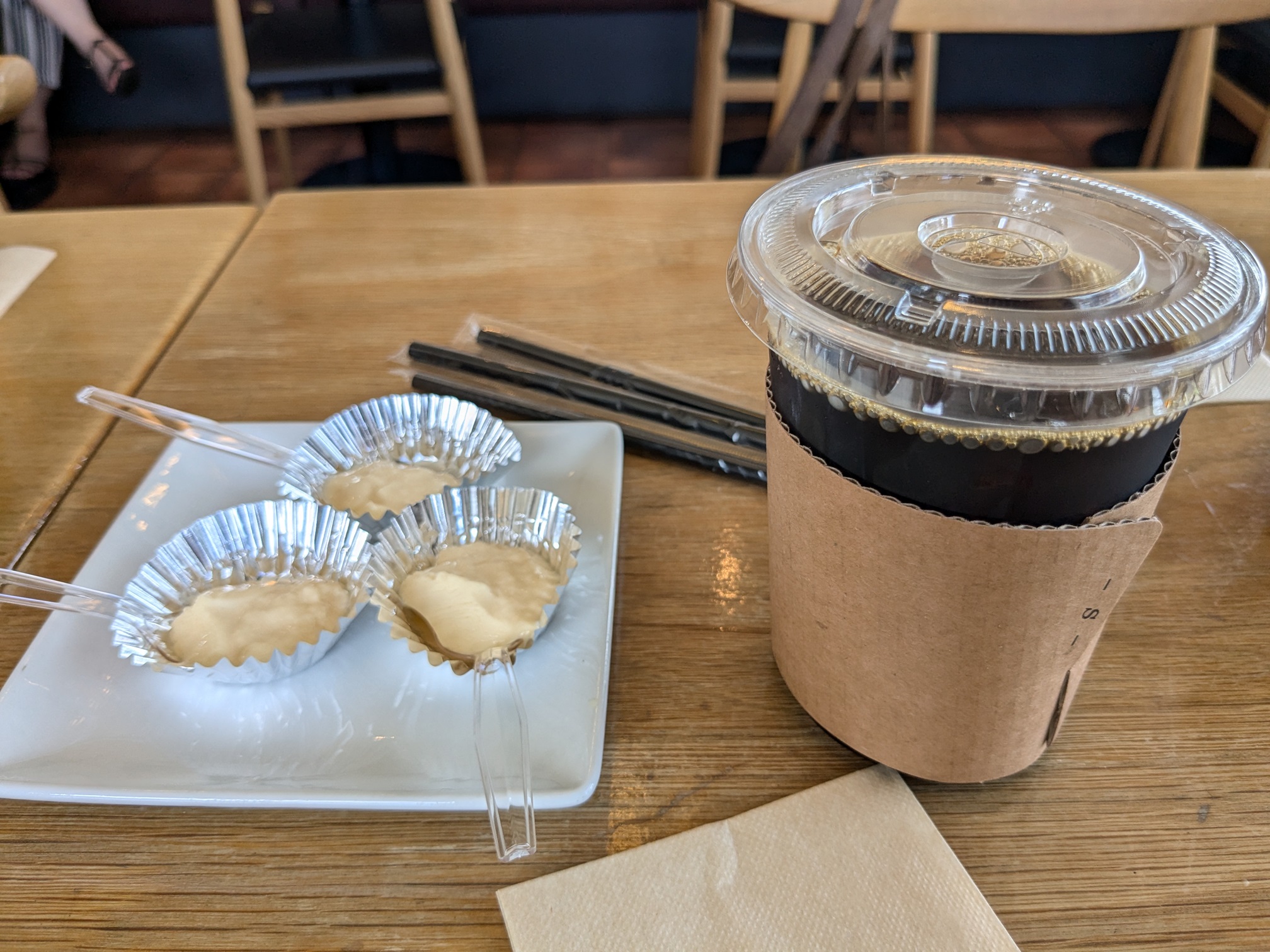 千葉県市原市レストラン　新風堂　ランチ　アイスコーヒーと試食のプリン
