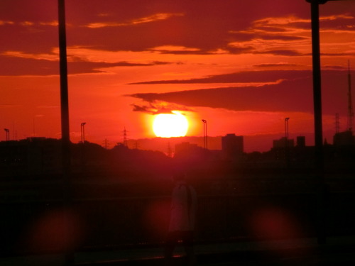 朝焼け　が美しすぎる！　新横浜ウオーキング　20150430　朝4時59分23秒　　　
