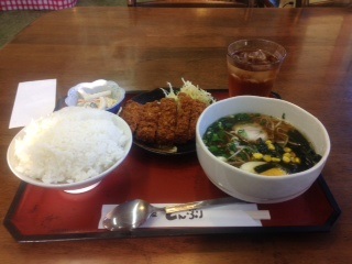 トンカツ・ラーメン定食　ご飯大盛り.JPG