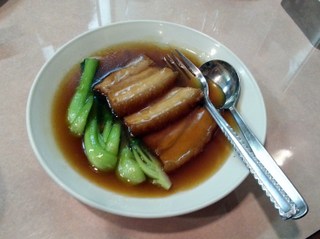 豚バラ肉の醤油煮込み