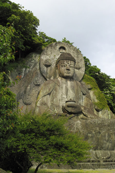 横から大仏.jpg