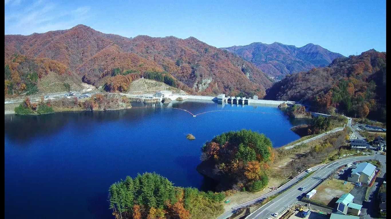 紅葉のもみじ湖（八ッ場ダム）をドローンで空撮！ 11月13日 | 山と花と小型車でサイクリング！ - 楽天ブログ
