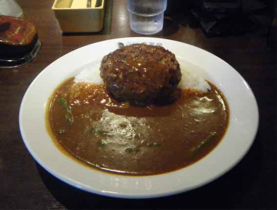 CoCo壱番屋の「チーズインハンバーグトマトアスパラカレー」♪