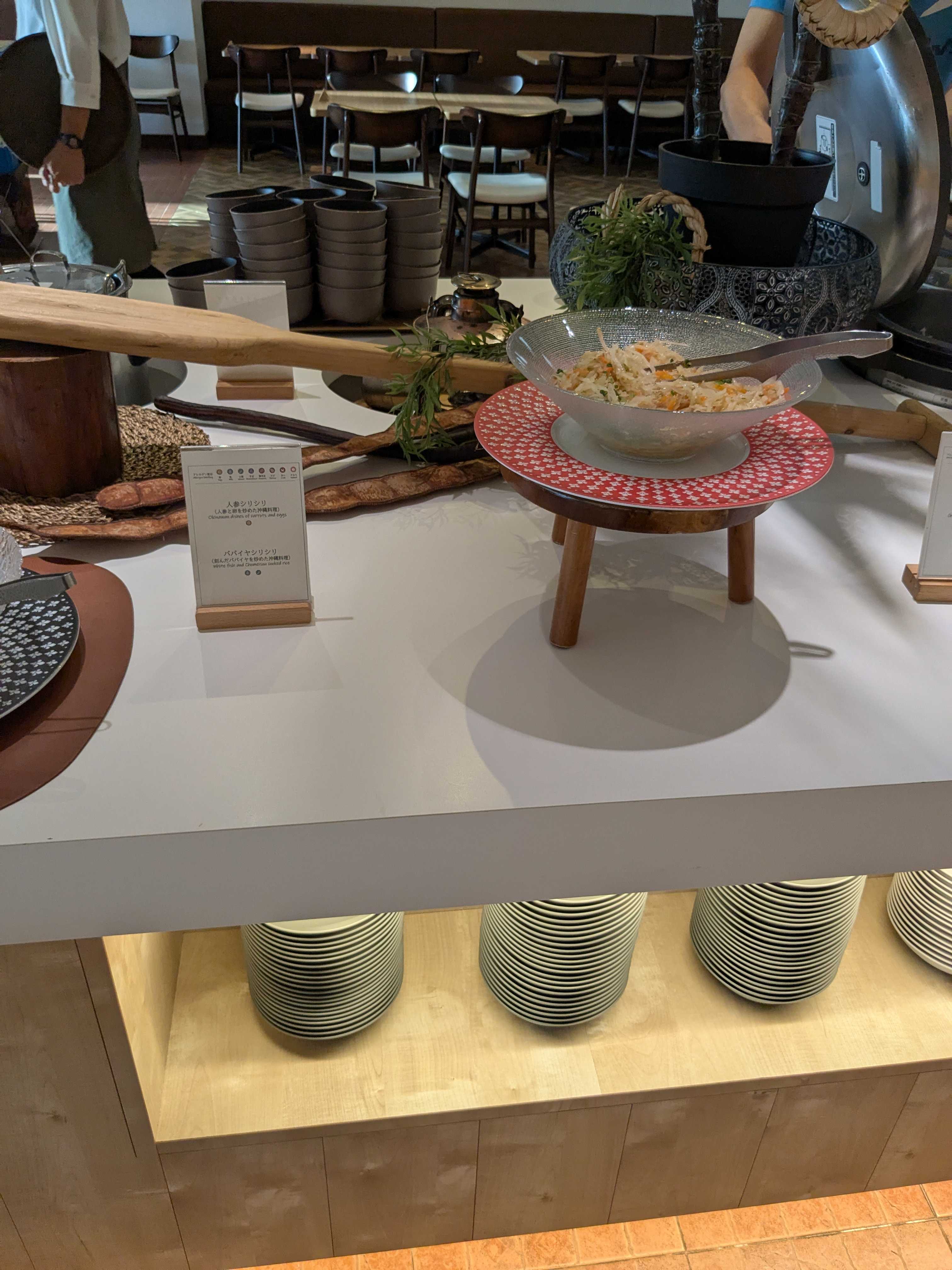 西表島ホテル by 星野リゾート 夕食ビュッフェ　内容　メニュー　人参しりしり、パパイヤしりしり