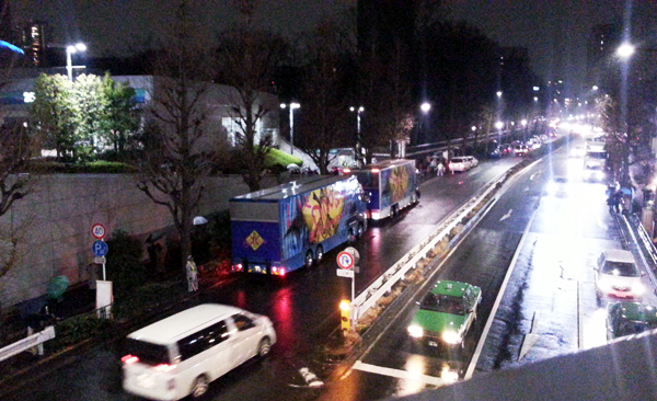 21 東京 ツアートラック 2日目1955.jpg